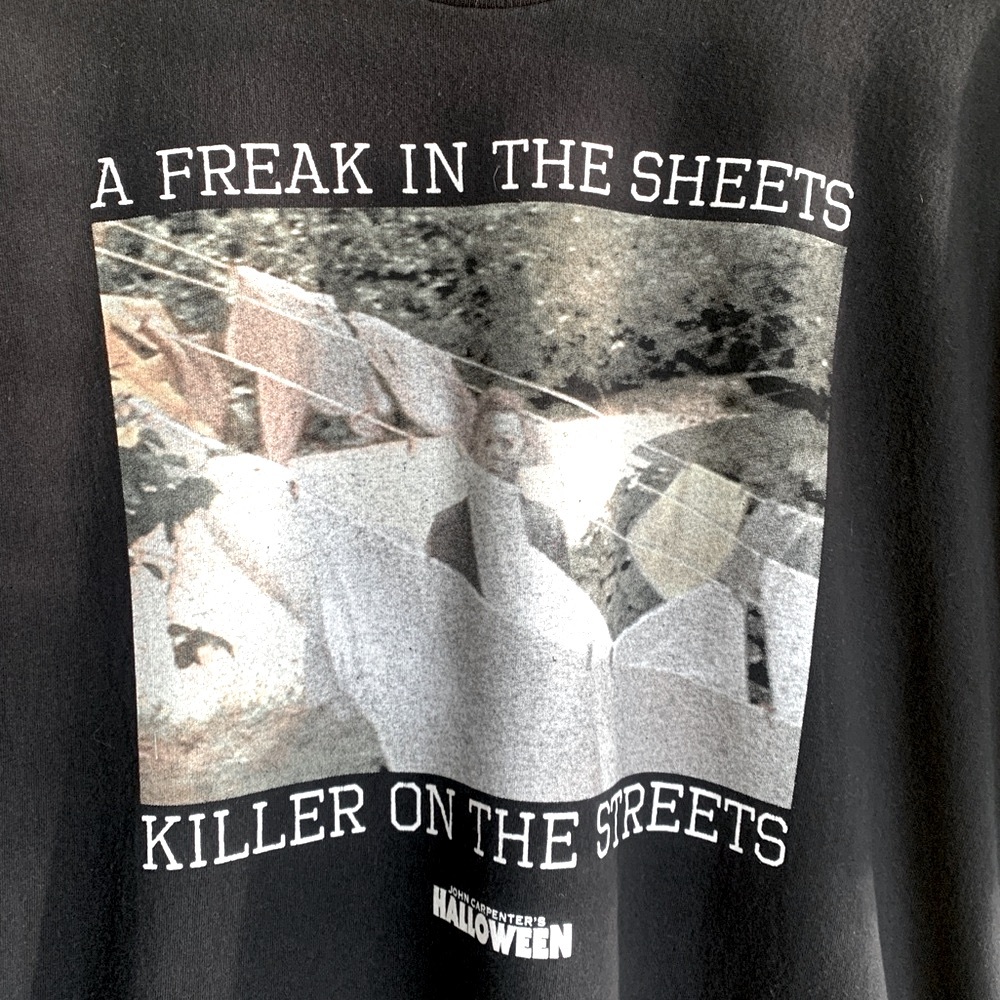 John‎ Carpenter’s HALLOWEEN Mike Myers Freak in the Sheets T-Shirt | Black | 2XL